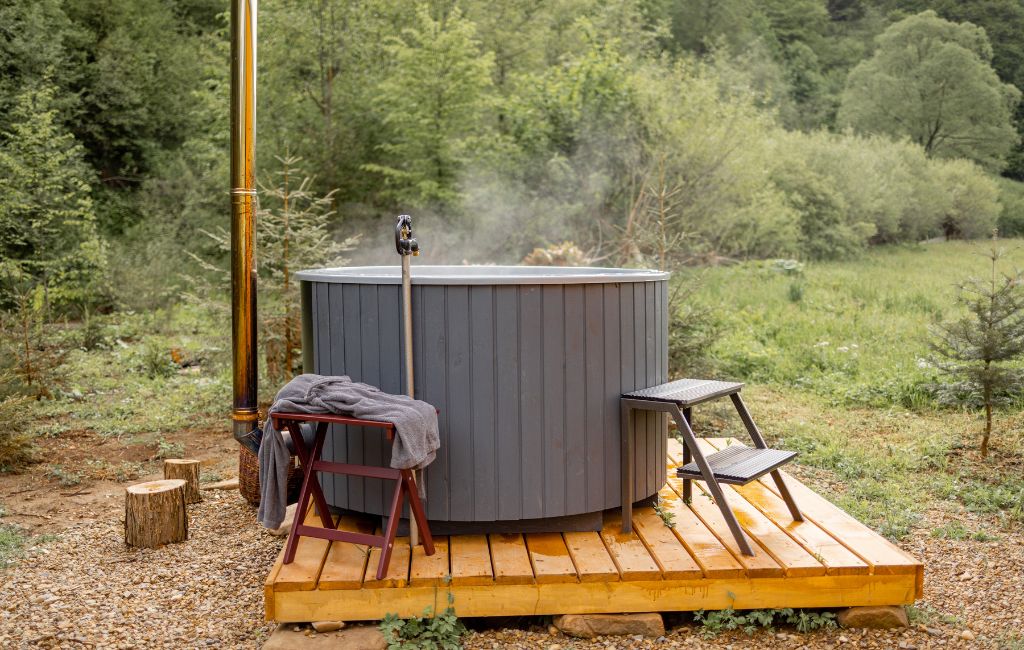portable hot tubs online